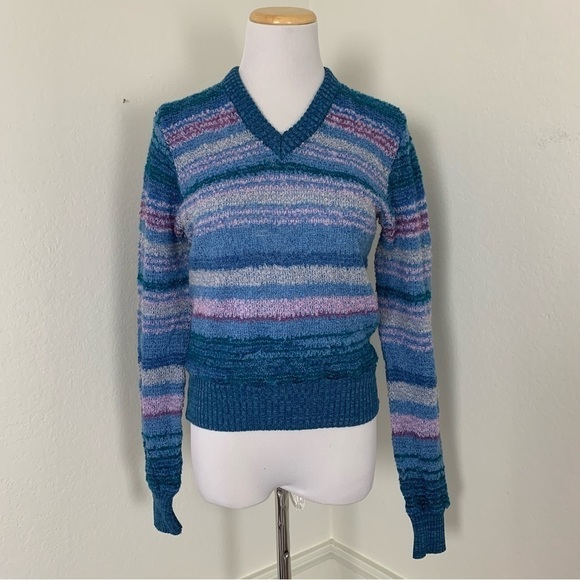 Vintage Partners Mervyn’s V-neck sweater stripe ombré Marked L fits like a Small - Picture 1 of 14